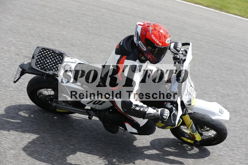 /Archiv-2024/29 12.06.2024 MOTO.CH Track Day ADR/Gruppe gelb/84